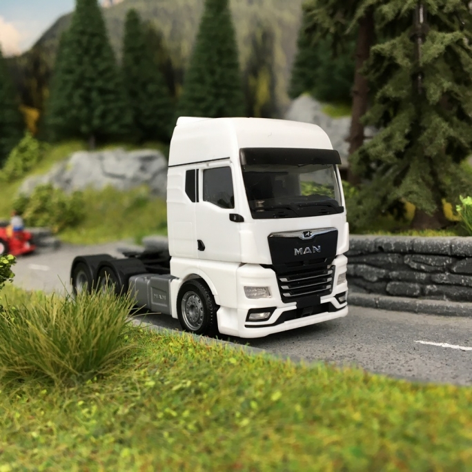 Camion MAN TGX GX -HO 1/87-HERPA 313100