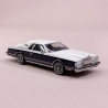 Lincoln Continental Mark V, Blanc et Bleu Foncé - PCX870355 - HO 1/87