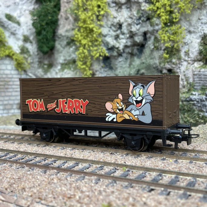 Wagon couvert 2 essieux "Tom and Jerry"  - MARKLIN 47621 - HO 1/87