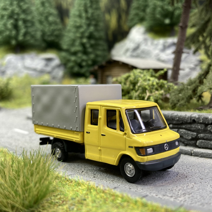 Camion Mercedes L307 D Doka, Jaune - BREKINA 36950 - HO 1/87