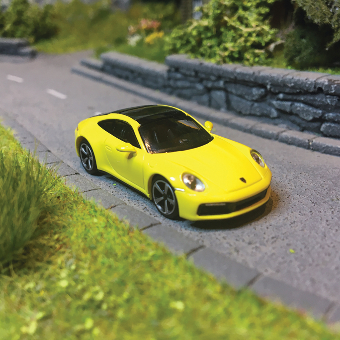 Porsche 992 Carrera 4S Jaune, 2019 - MINICHAMPS 870 068322 - 1/87