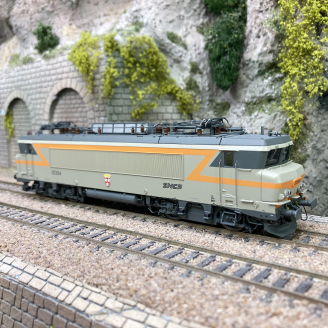 Locomotive électrique BB 22354, Logo Nouille, SNCF, Ep. V digital AC 3R - LSMODELS 11561 - HO 1/87