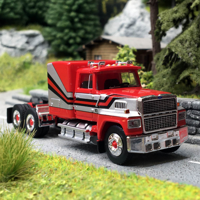 Camion, tracteur Ford LTL 9000, Rouge - Brekina 85875 - HO 1/87