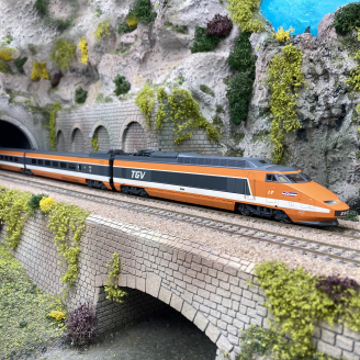 TGV Sud Est rame 17, "inauguration Paris-Lyon 1981", Sncf, Ep IV - JOUEF HJ2425 - HO 1/87