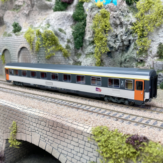 Voiture VSE, A9u, 1CL, Corail, logo Carmillon, "Eurofina" SNCF, Ep VI - LSMODELS 40383 - HO 1/87