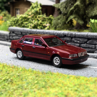 Volvo 850 Saloon, Rouge - Minichamps 870171100 - HO 1/87