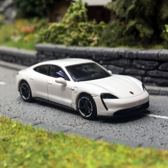 Porsche Taycan Turbo S, Blanc - Minichamps 870068400 - HO 1/87