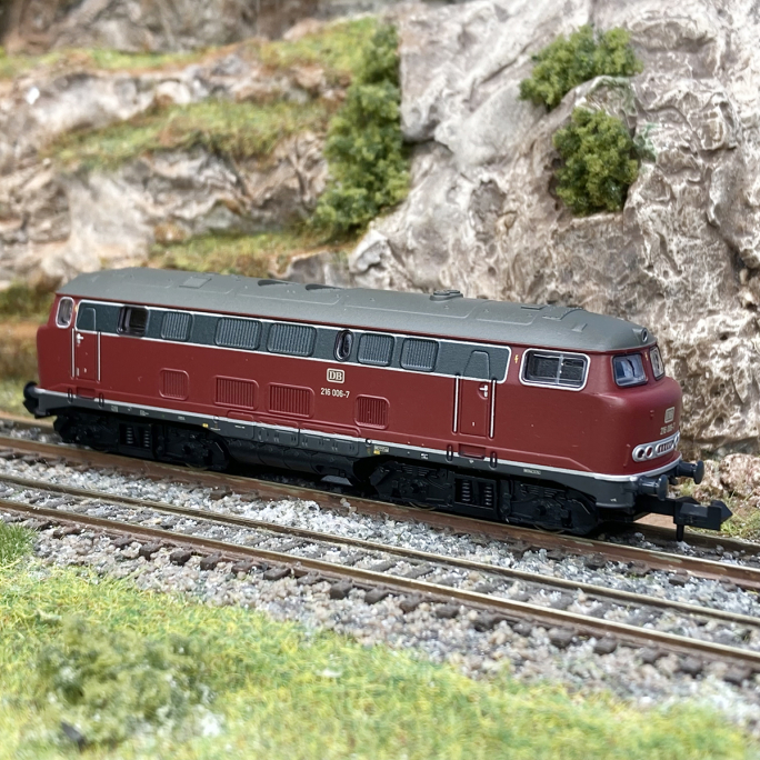 Locomotive diesel BR 216 006-7, "Lollo", DB, Ep IV, Digital son - MINITRIX 16166 - N 1/160