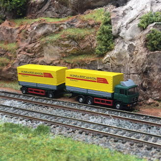 MAN F90 camion et remorque "Hungarocamion", Jaune et vert - MINIS LC4637 - N 1/160