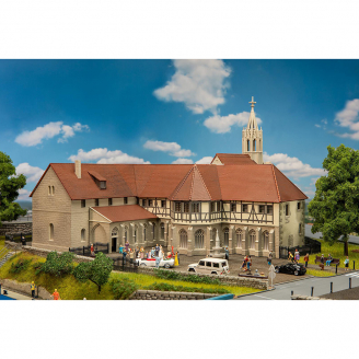 Vieille abbaye avec cloître, Epoque I - Faller 130827 - HO 1/87