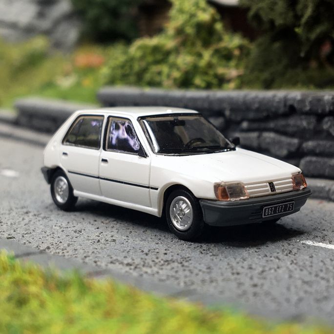 Peugeot 205 GE, Blanc - Ree Modeles CB149 - HO 1/87