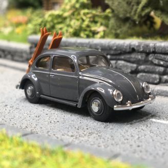 Fenêtre ovale VW Coccinelle avec porte-skis, Gris - BUSCH 52965 - HO 1/87