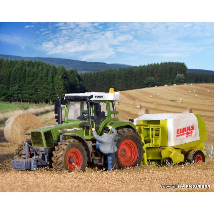 FENDT tracteur avec inverseur d'herbe - Kibri 12233 - HO 1/87