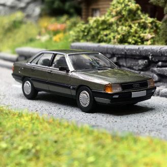 Audi 100 C3, Grise - PCX870439 - HO 1/87