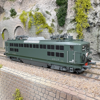 Locomotive électrique BB 8528, Les Aubrais, Sncf, Ep. III - R37 41046 - HO 1/87