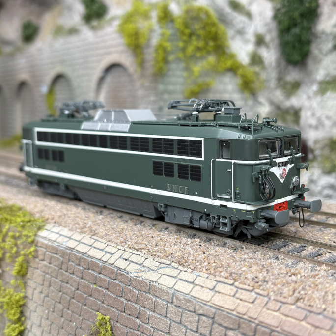 Locomotive électrique BB 8516, Les Aubrais, Sncf, Ep. IV - R37 41047 - HO 1/87