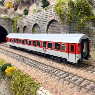 Voiture lit WLABmee, livrée rouge/blanc, nouvelle version, ZSR, Ep. VI - LSMODELS 48209 - HO 1/87