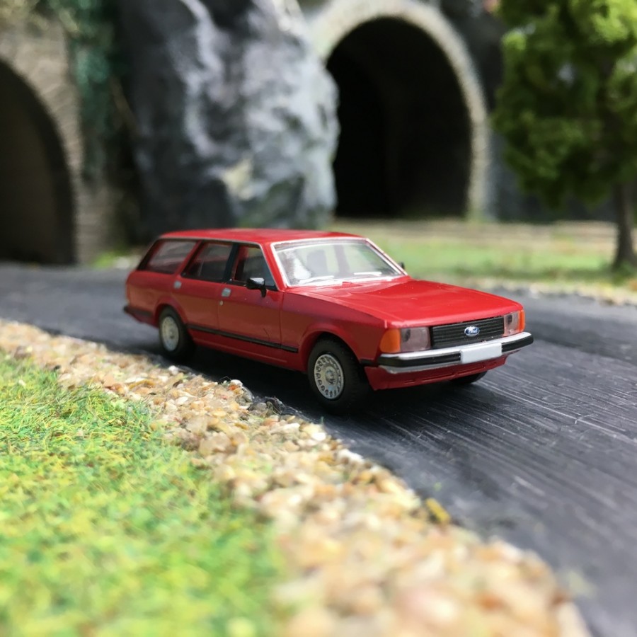 Ford Granada II Break-HO 1/87-BREKINA 19500